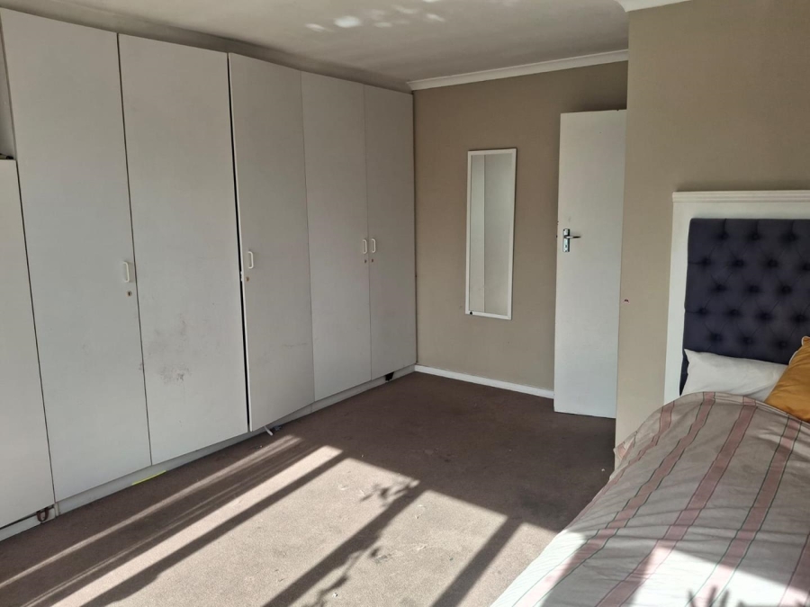 2 Bedroom Property for Sale in Woodbridge Island Western Cape